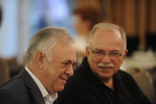 Αιχμές Δραγασάκη και Παπαδημούλη κατά Βαρουφάκη