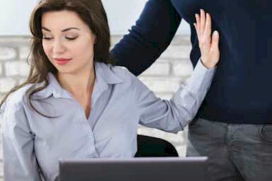 Part time εργαζόμενοι και γυναίκες τα θύματα της παρενόχλησης στην εργασία