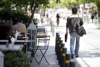 Πεζός, ένας εξόριστος στην πόλη