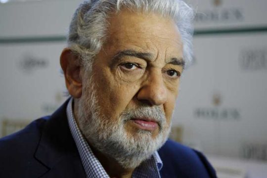 Παραιτήθηκε ο Πλάθιντο Ντομίνγκο στη σκιά κατηγοριών για σεξουαλική παρενόχληση