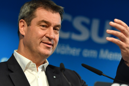 Επανεκλογή Σέντερ στην ηγεσία της CSU
