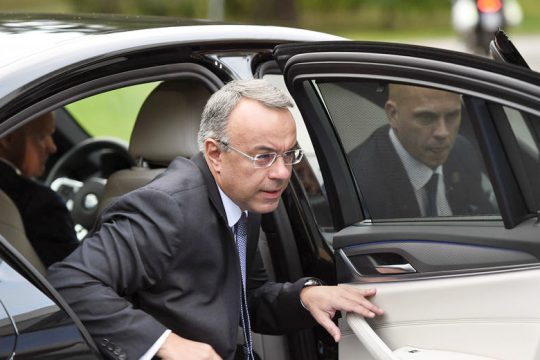 Επιμένουν σε προϋπολογισμό… αισιοδοξίας