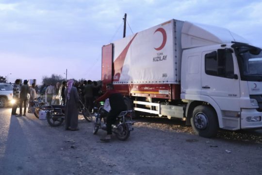 Διπλωματικός «πυρετός» και εύθραυστη εκεχειρία στη Συρία