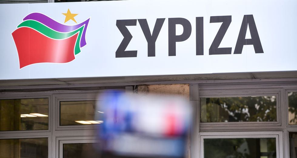 Μετάλλαξη του ΣΥΡΙΖΑ σε αντικαταστάτη του ΠΑΣΟΚ στον νέο δικομματισμό