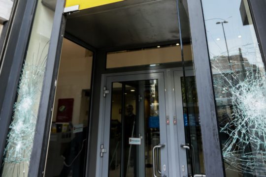 Επίθεση σε τρεις τράπεζες στη Θεσσαλονίκη
