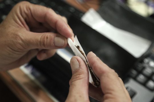 Πέρασε από τη Βουλή ο αντικαπνιστικός νόμος