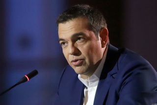 Ο Αλέξης Τσίπρας επιβάλλεται να μιλήσει