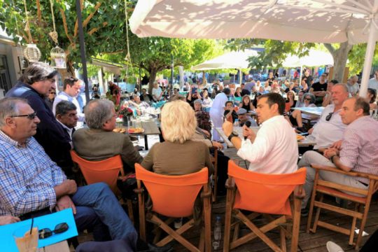 Κάλεσμα στους δημοκρατικούς πολίτες «να πάρουν τον ΣΥΡΙΖΑ στα χέρια τους»