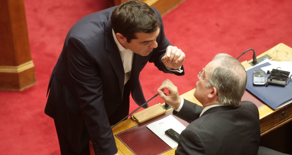 Σε αναζήτηση συμβιβαστικής φόρμουλας για την προανακριτική