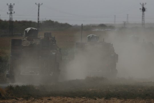 Η Τουρκία «χτυπά» τη Συρία, φόβοι για ανάκαμψη του ΙΚ