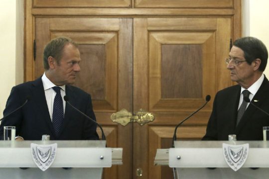 Μηνύματα Τουσκ στην Άγκυρα από τη Λευκωσία