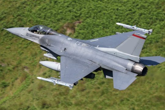 Συντριβή μαχητικού αεροσκάφους στη Γερμανία