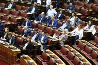 Πόντιοι Πιλάτοι για τη Forthnet-Nova