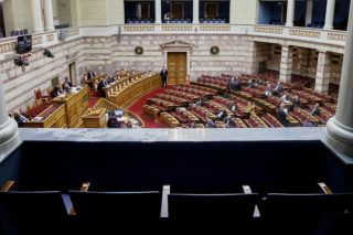 Πέντε εστίες αβεβαιότητας στον προϋπολογισμό του 2020