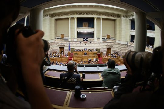 Αποχώρησαν ΚΚΕ, ΜέΡΑ25 και Ελληνική Λύση