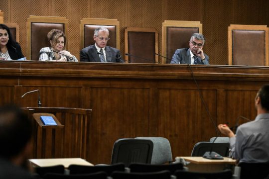 Αναβλήθηκε η απολογία Ζησιμόπουλου – Ηλιόπουλου