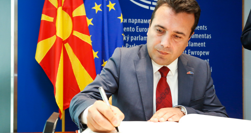 Ανταλλαγή πυρών κυβέρνησης – ΣΥΡΙΖΑ για Ζάεφ και Συμφωνία των Πρεσπών