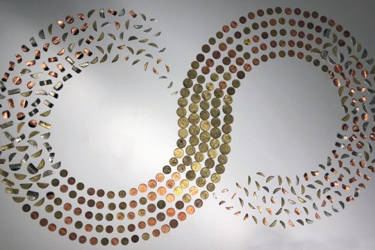 Στη χώρα των θαυμάτων και του χρήματος