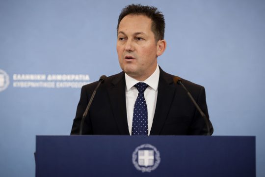 Παρέμβαση «Ρουβίκωνα» στο σπίτι του Άδωνι Γεωργιάδη