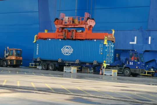 Το πεντεκατομμυριοστό εμπορευματοκιβώτιο της Cosco