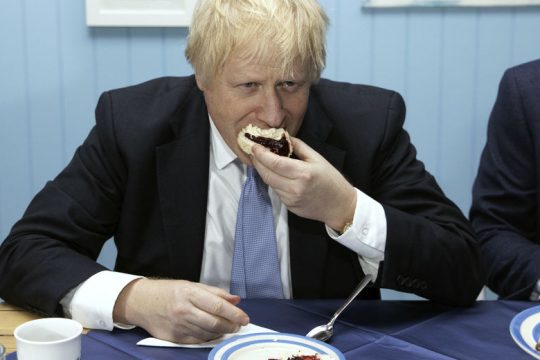 Δημοσκόπηση… μπουκιά και συχώριο για τον Mr. Brexit