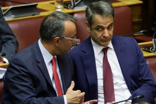 Η ελληνική τραγωδία και η σημερινή… φάρσα