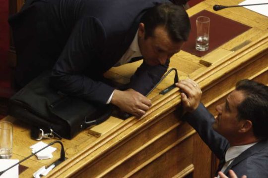 Μονομαχία Παππά – Αδώνιδος για τα ΕΛ.ΠΕ.
