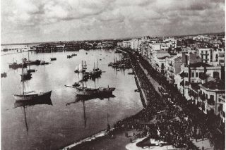 Για όσους βγάζουν φλύκταινες για το ΕΑΜ-ΕΛΑΣ