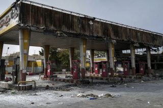 Η αύξηση στην τιμή της βενζίνης έβαλε «φωτιά» στην Τεχεράνη