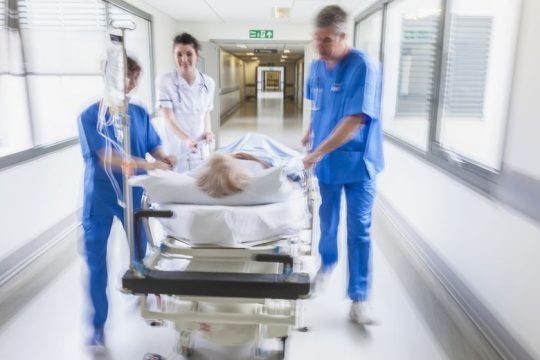 Η δημόσια Υγεία στα χέρια πιστών, «γαλάζιων» παιδιών