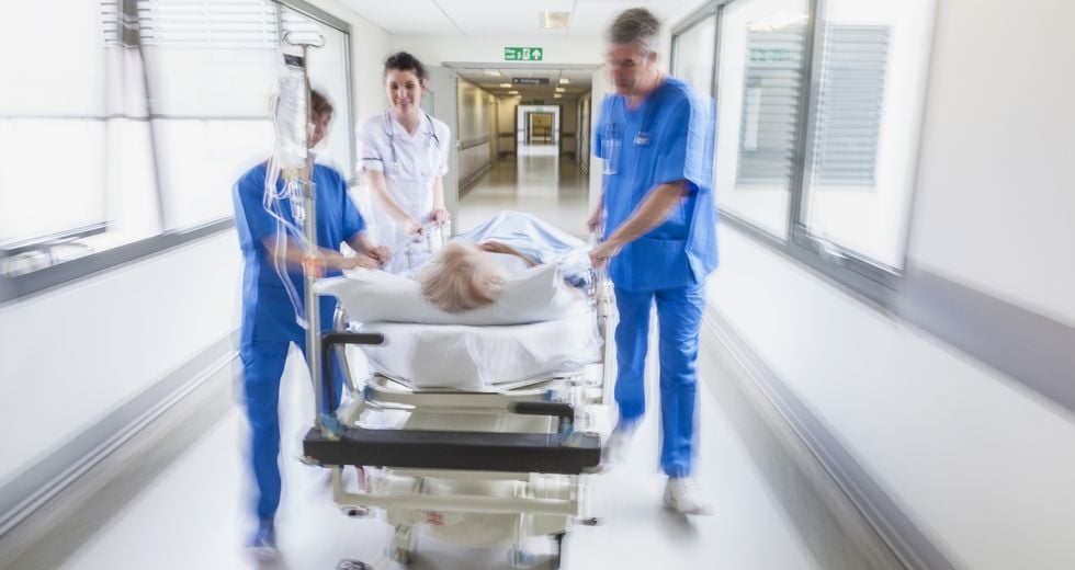 Η δημόσια Υγεία στα χέρια πιστών, «γαλάζιων» παιδιών