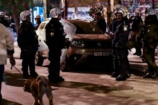 Αγρια αστυνομική βία στα Εξάρχεια