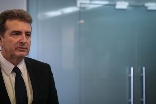 Παραδοχή αδυναμίας από τον Χρυσοχοΐδη στο Ευρωκοινοβούλιο