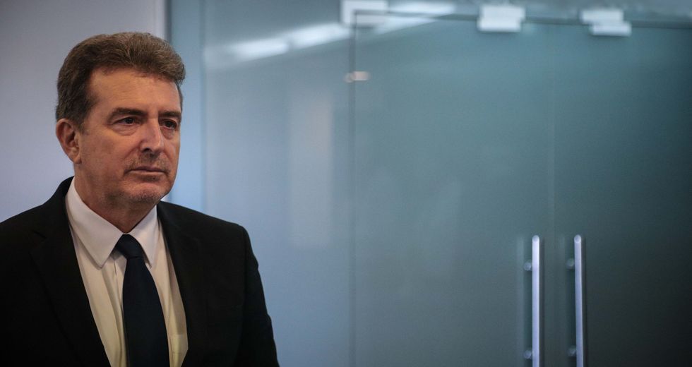 Παραδοχή αδυναμίας από τον Χρυσοχοΐδη στο Ευρωκοινοβούλιο