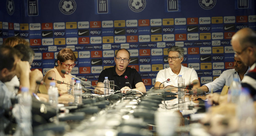 FIFA-UEFA στήριξαν ΕΠΟ και Περέιρα