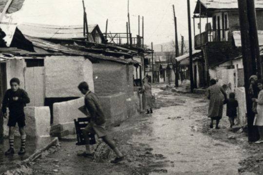 Δραπετσώνα 1960: Η «μάχη της παράγκας»