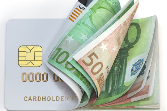 Γκρίνιες για τις ηλεκτρονικές δαπάνες
