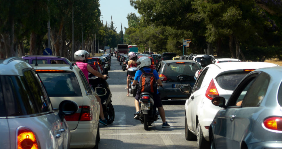 Εκτυπώνονται οι άδειες οδήγησης