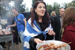 Φιάσκο το ακροδεξιό τσίκνισμα