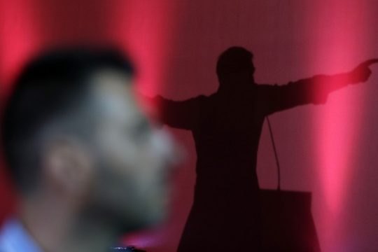Εδώ Αριστερά, εκεί Αριστερά, πού είναι η Αριστερά;