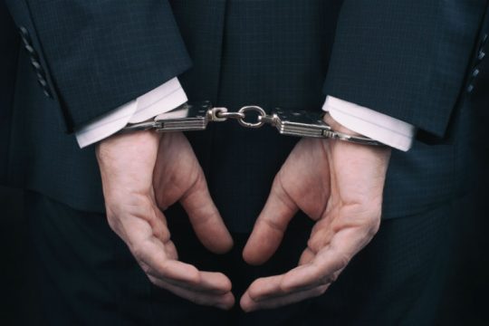Για κομπίνα-μαμούθ διώκεται στη Γερμανία 50χρονος Ελληνας που συνελήφθη στη Θεσσαλονίκη