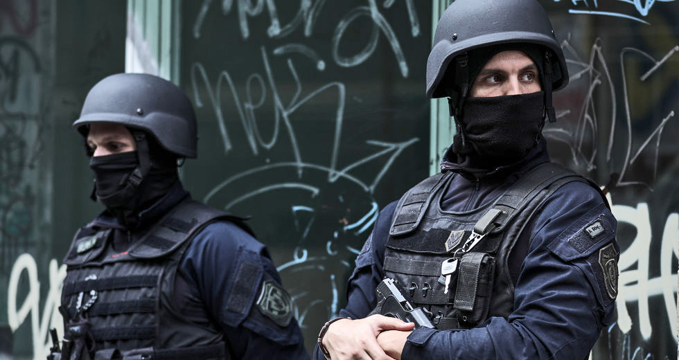 Προφυλακιστέοι οι δύο κατηγορούμενοι για την «Επαναστατική Αυτοάμυνα»