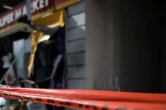 Ανατίναξαν ΑΤΜ στην Αργυρούπολη κι έφυγαν με τις κασετίνες