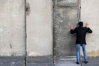 Το Τείχος του Βερολίνου και το κατώφλι της Ιστορίας