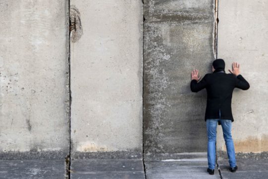 Το Τείχος του Βερολίνου και το κατώφλι της Ιστορίας