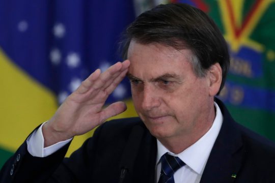 Υιός Μπολσονάρο: «και πάλι χούντα εάν ριζοσπαστικοποιηθεί η Αριστερά»