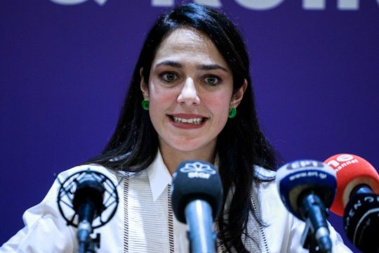Τι Συρία, τι… Πατησίων για την Δόμνα Μιχαηλίδου