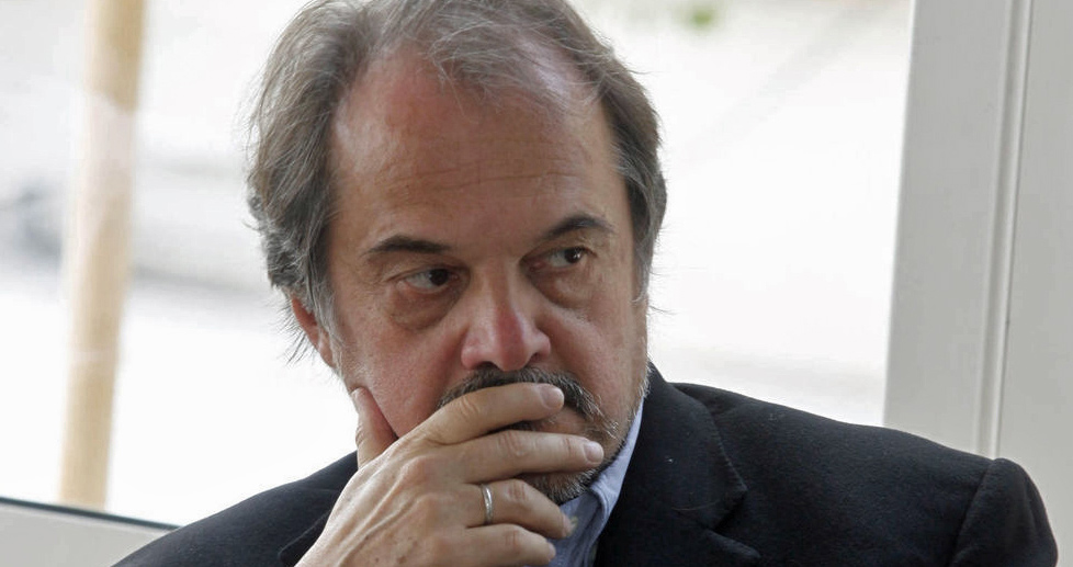 Δοξάστηκε ζητώντας την απόλυση δημοσιογράφου