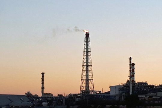 Μέρισμα 25 σεντς μοιράζουν τα ΕΛΠΕ