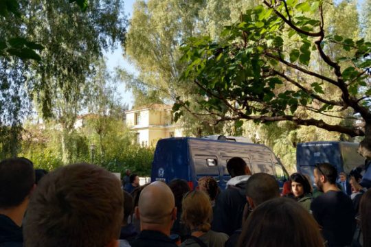 Κύμα συμπαράστασης στα μέλη του «Ξ» που συνελήφθησαν στα Εξάρχεια